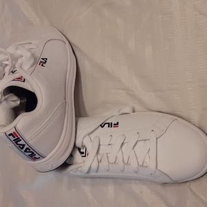 NEW FILA Women's White Sneakers